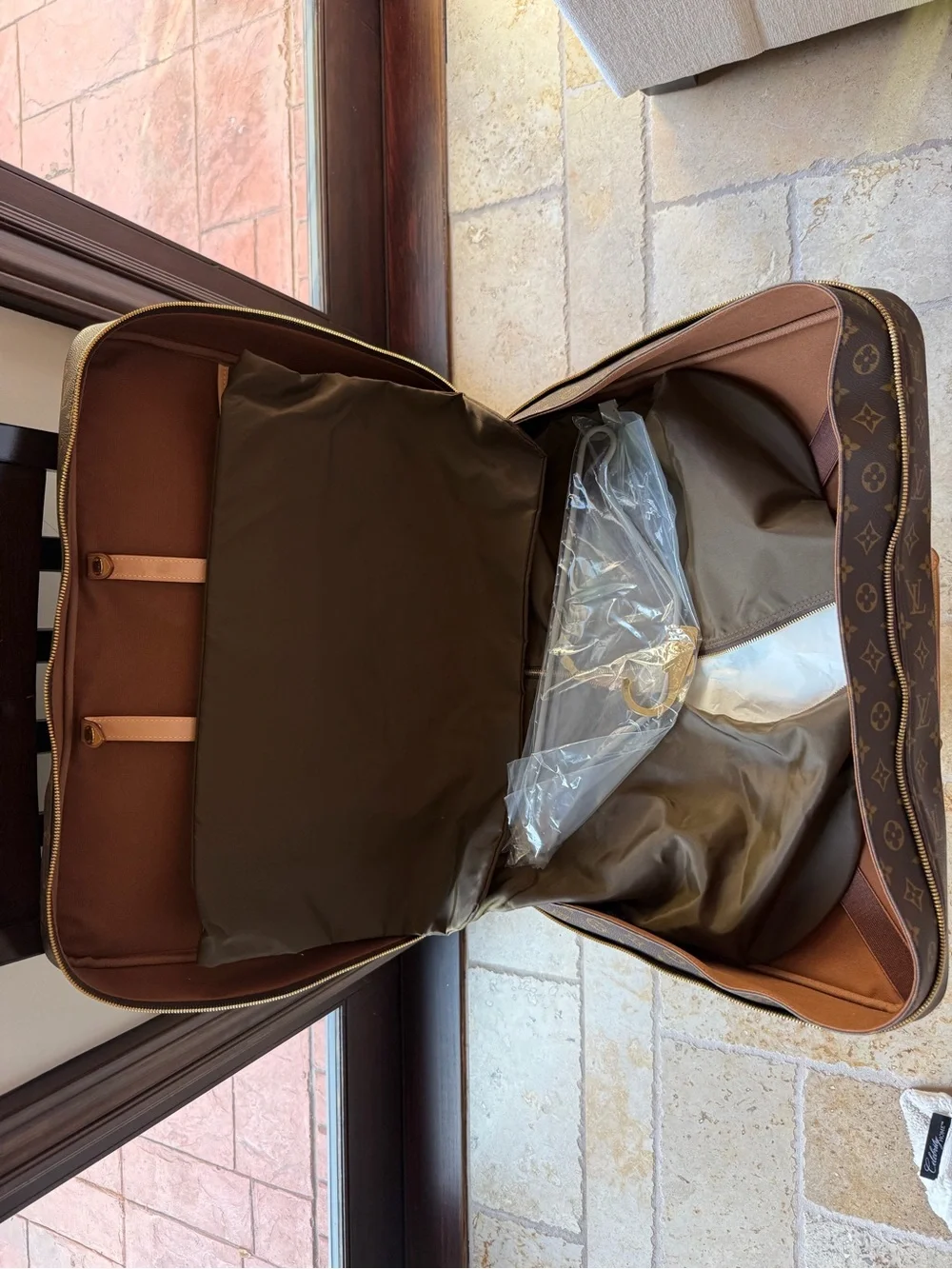 Louis Vuitton Sirius Monogram Canvas 55